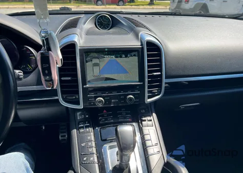 2016 Porsche Cayenne Se Hybrid z USA, uszkodzony, nr VIN WP1AE2A21GLA62046